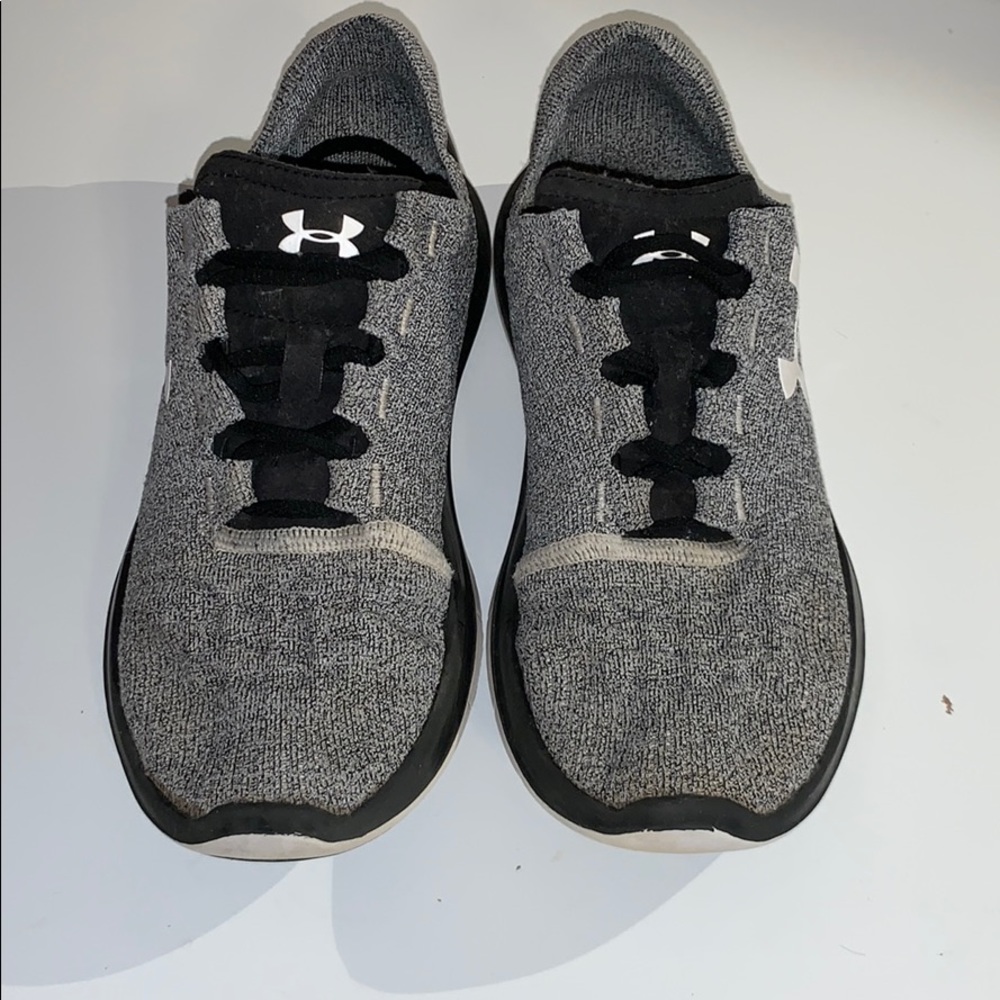 Under Armour Sneakers